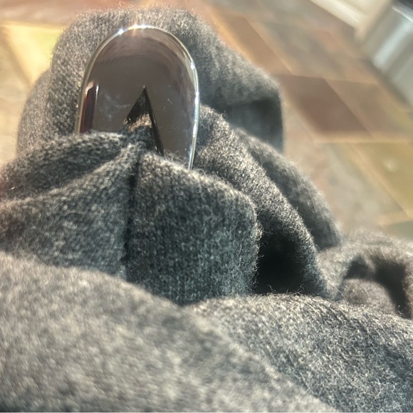 ALAÏA
Mesh and wool draped minidress size 36 - Picture 14 of 16